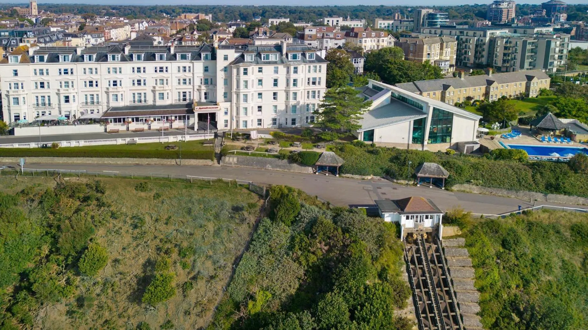****  Bournemouth Highcliff Marriott Hotel בריטניה