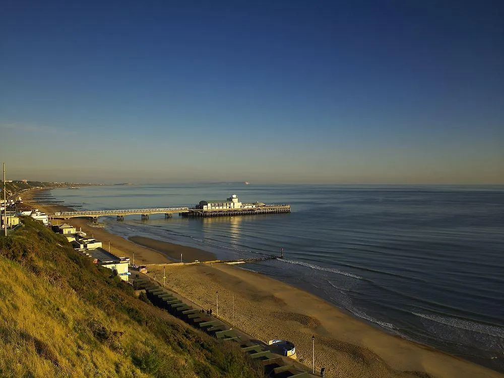 Bournemouth Highcliff Marriott Hotel 4*,  Velká Británie